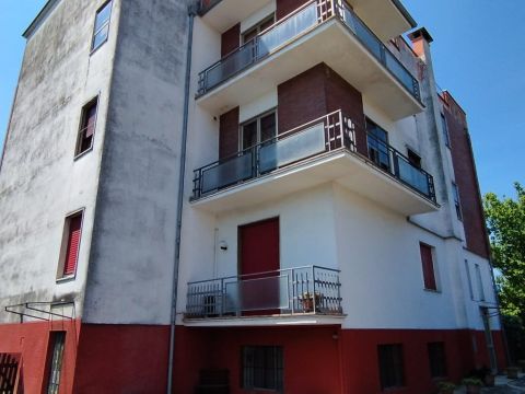 Via Pezzi, 25 - Capriate San Gervasio