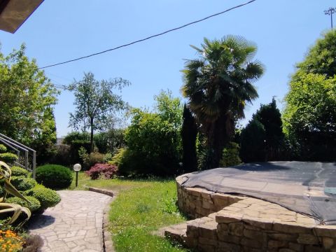 Via Pezzi, 25 - Capriate San Gervasio