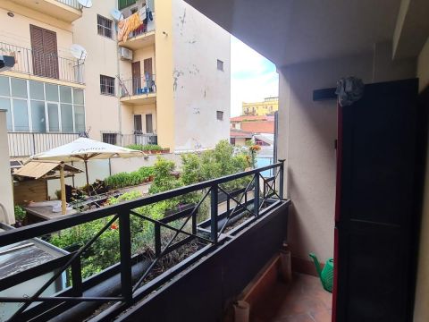 Via Vincenzo Giuffrida, 98 - Catania