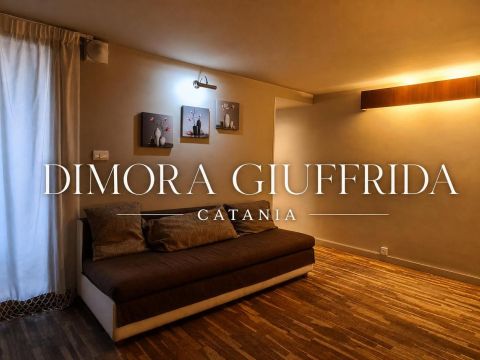 Via Vincenzo Giuffrida, 98 - Catania