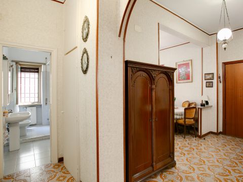 Via Pietro D'Assisi, 5 - Roma