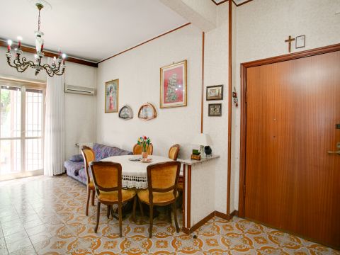Via Pietro D'Assisi, 5 - Roma