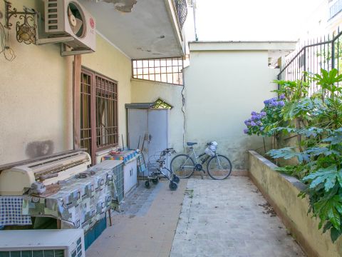 Via Pietro D'Assisi, 5 - Roma