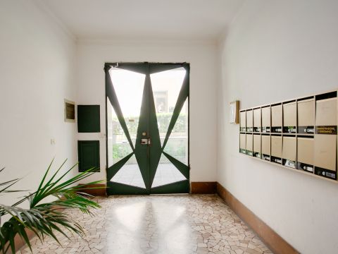 Via Pietro D'Assisi, 5 - Roma