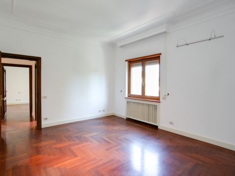Via Stefano Jacini, 26 - Roma