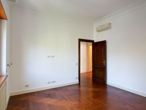 Via Stefano Jacini, 26 - Roma