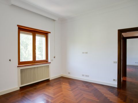 Via Stefano Jacini, 26 - Roma