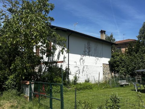 Via Alcide de Gasperi, 14 - Varzi