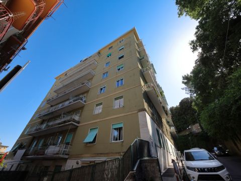Via Cesare Cabella, 22d - Genova