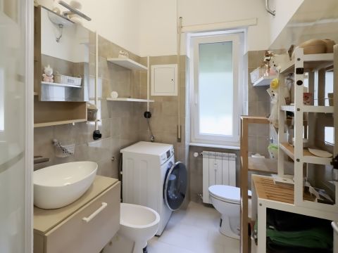 Via Cesare Cabella, 22d - Genova