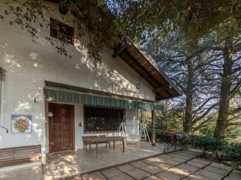 Viale Grigna, 28 - Camparada