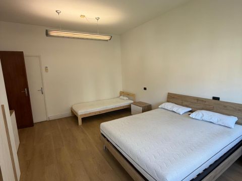 Via Trieste, 12 - Padova