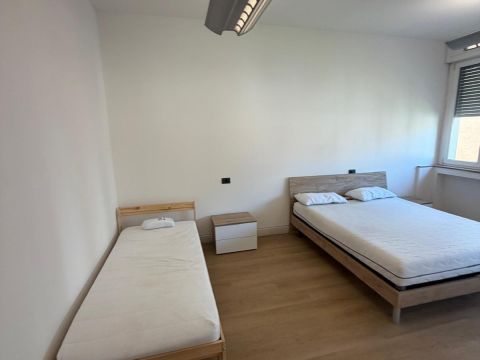 Via Trieste, 12 - Padova