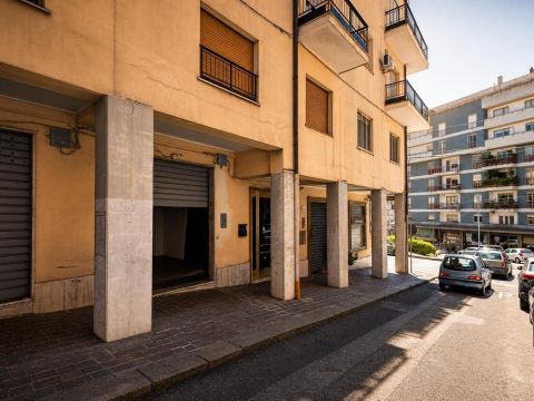 Via Mario Greco, 58 - Catanzaro