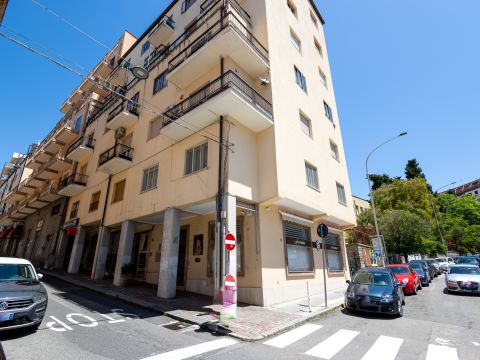 Via Mario Greco, 58 - Catanzaro