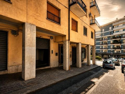 Via Mario Greco, 58 - Catanzaro