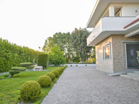 Via Mare Mediterraneo, 44 - Pontecagnano Faiano
