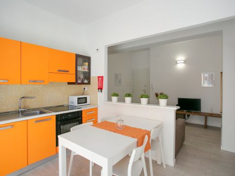 Via dei Torriani, 42 - Roma