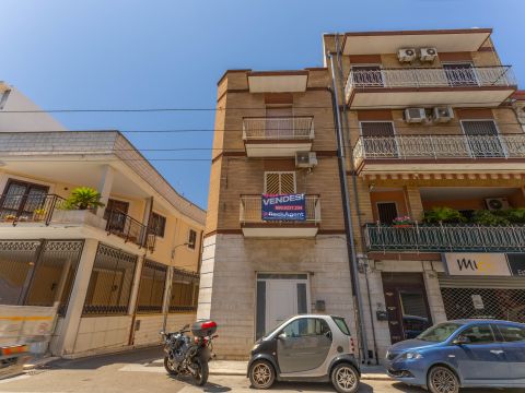 Via Taranto, 1 - Bari