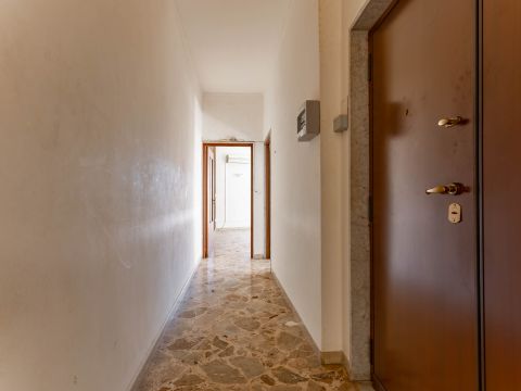 Via Taranto, 1 - Bari