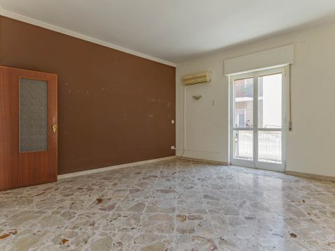 Via Taranto, 1 - Bari