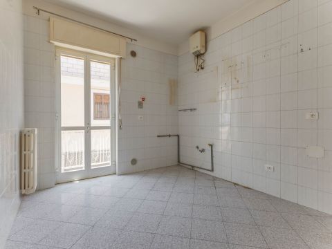 Via Taranto, 1 - Bari