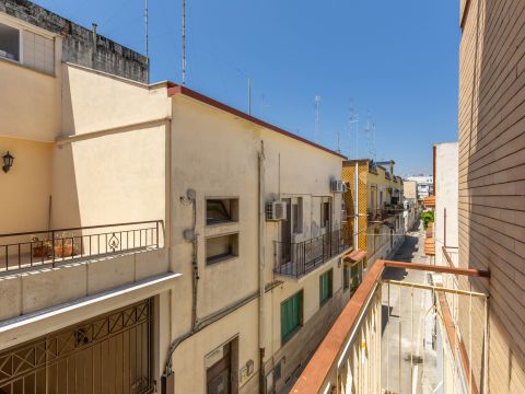 Via Taranto, 1 - Bari