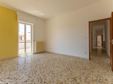 Via Taranto, 1 - Bari