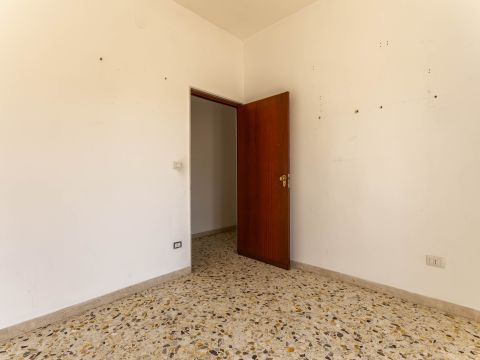 Via Taranto, 1 - Bari