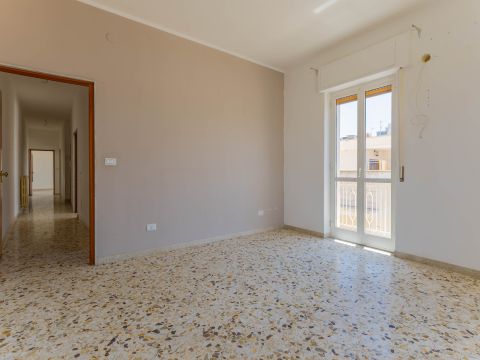Via Taranto, 1 - Bari