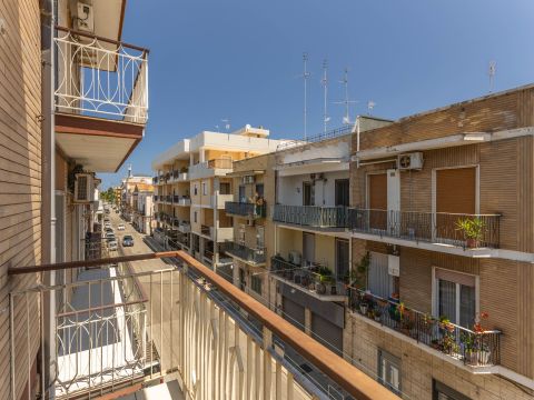 Via Taranto, 1 - Bari