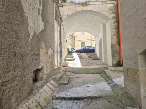 Via Vittorio Veneto, 57 - Gravina In Puglia