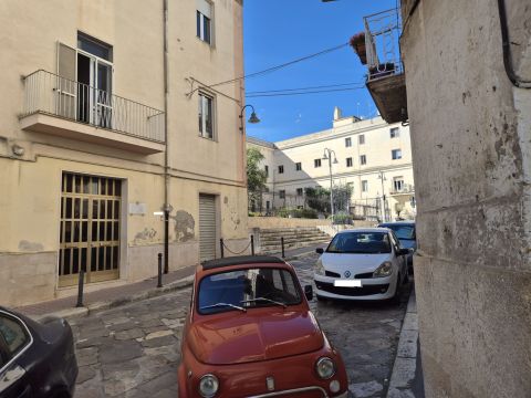 Via Vittorio Veneto, 57 - Gravina In Puglia
