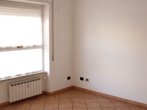 Via Luigi Kossuth, 38 - Roma