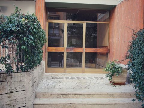 Via Luigi Kossuth, 38 - Roma