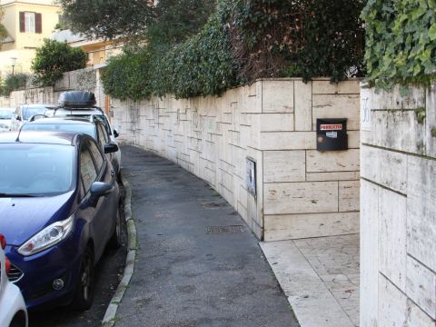 Via Luigi Kossuth, 38 - Roma