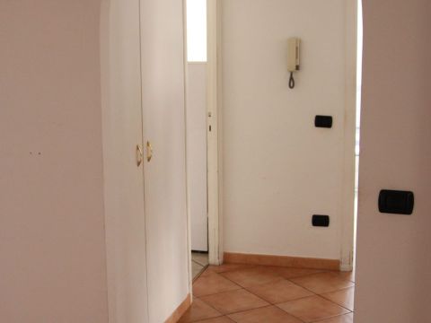 Via Luigi Kossuth, 38 - Roma