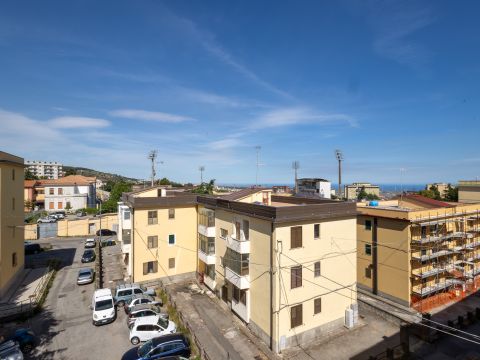 Via Alberto de Nobili, 5 - Catanzaro