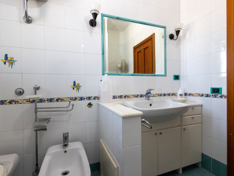 Via Alberto de Nobili, 5 - Catanzaro