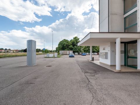 Viale Montesi, 5 - Cartura