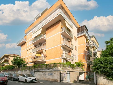 Via Luigi Kossuth, 28 - Roma