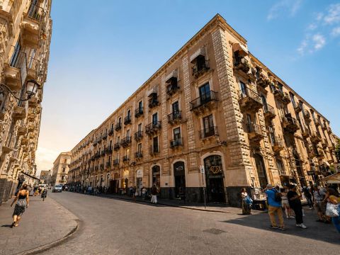 Via Montesano, 5 - Catania