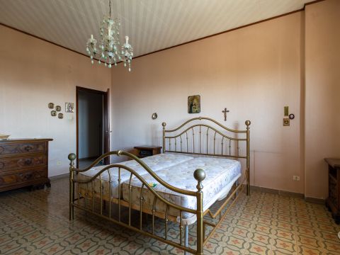 Via San Brunone di Colonia, 13 - Catanzaro