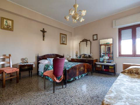 Piazza Alighieri Dante, 2 - Catanzaro