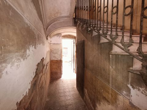 Via Aloi, 36 - Catania