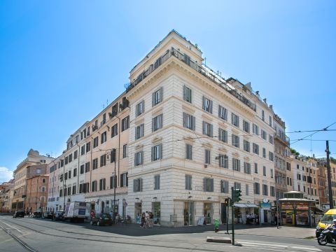 Largo Arenula, 11 - Roma