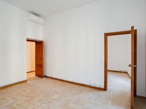 Largo Arenula, 11 - Roma