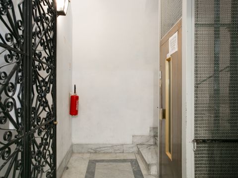 Largo Arenula, 11 - Roma