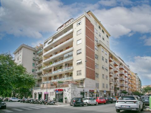 Via Collalto Sabino, 72 - Roma