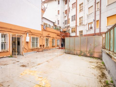 Via Generale Francesco Pignatelli, 16bis - Napoli
